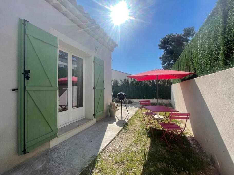 Logement Cosy Cuisine / Terrasse / Bbq Ollioules Bagian luar foto